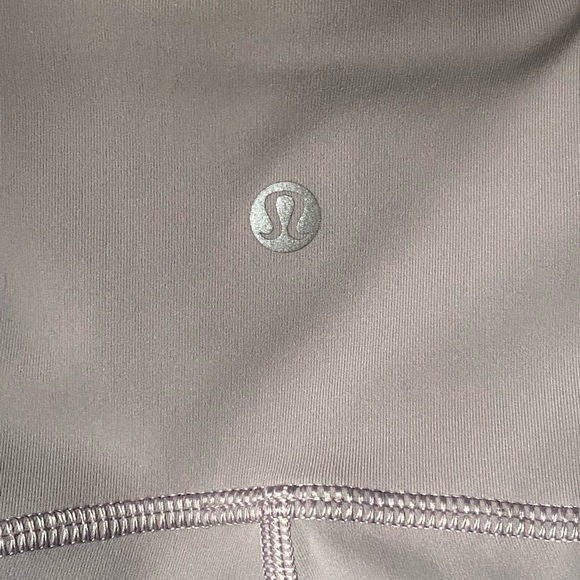 Lululemon High Waisted Light Purple Grey Train Times Leggings 24” ( size 0 ) - Picture 10 of 11